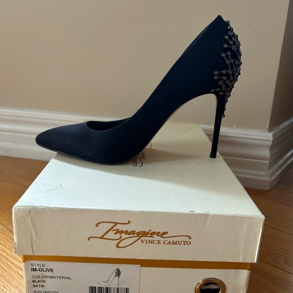 High heel satin pumps with embellishment at the heel. - Picture 2 of 5